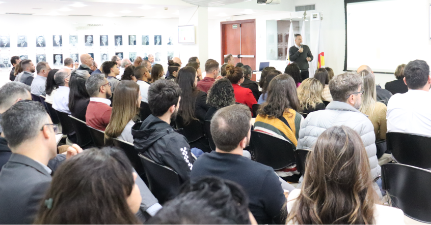 Com auditório lotado, Print Paper debate a importância do papel no segmento de embalagens