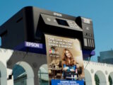Ação de marketing da Epson leva Shakira para as ruas de São Paulo e Rio de Janeiro
